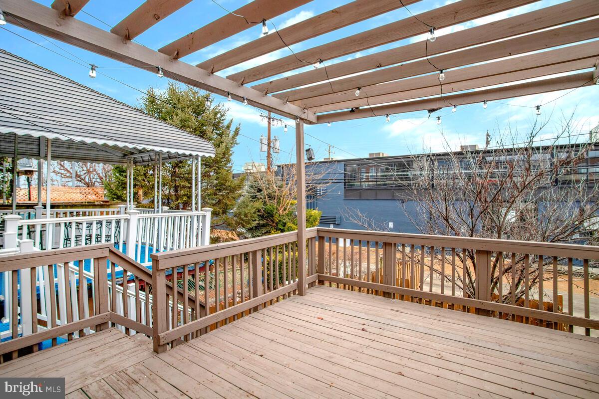 729 Grundy St Property Photo 33