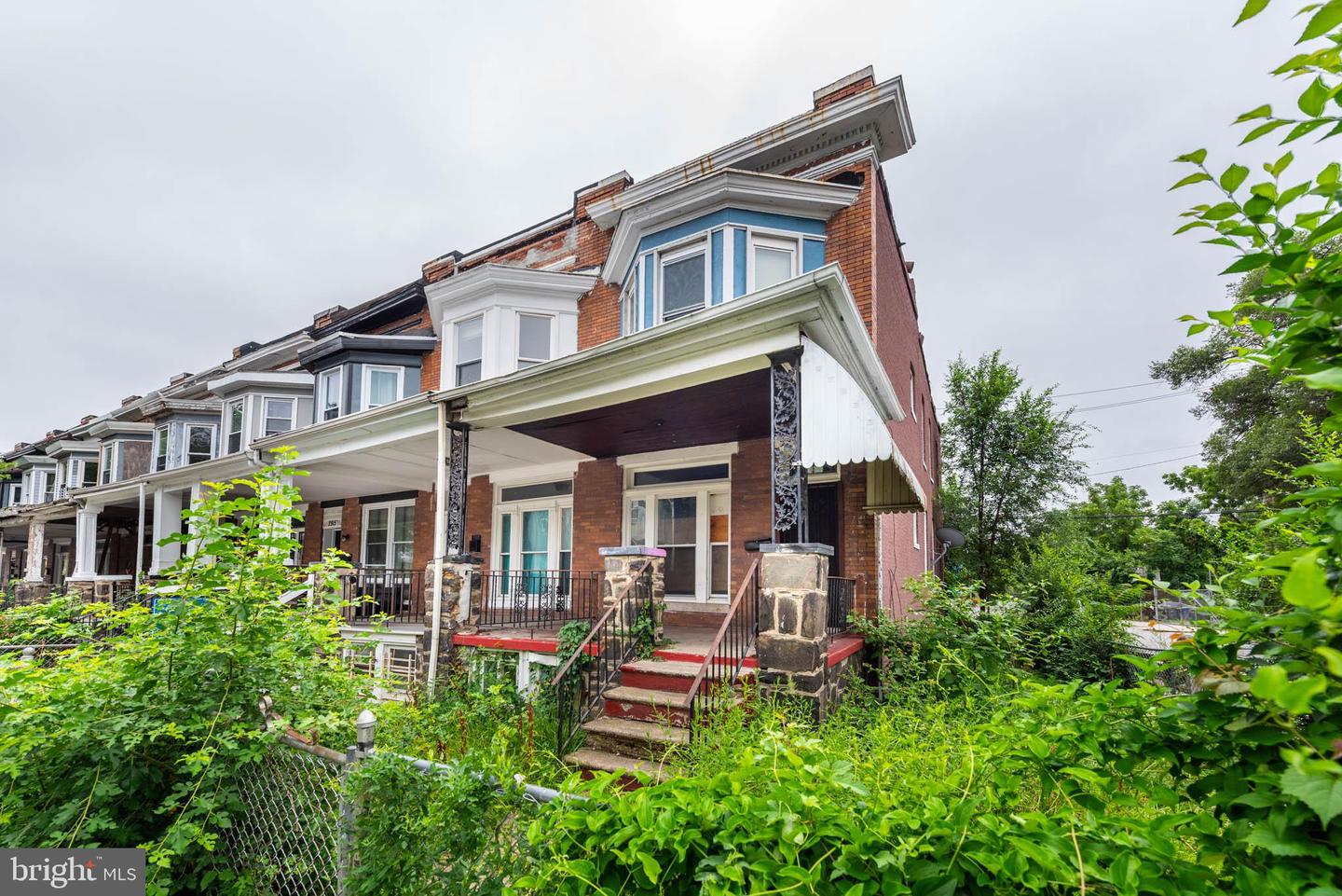 2919 BELMONT AVE Property Photo 1