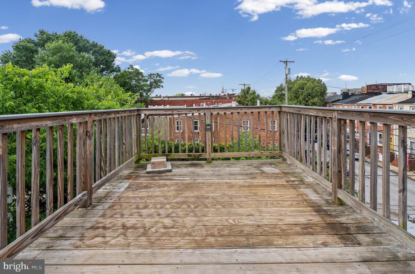 405 E Cross Property Photo 21