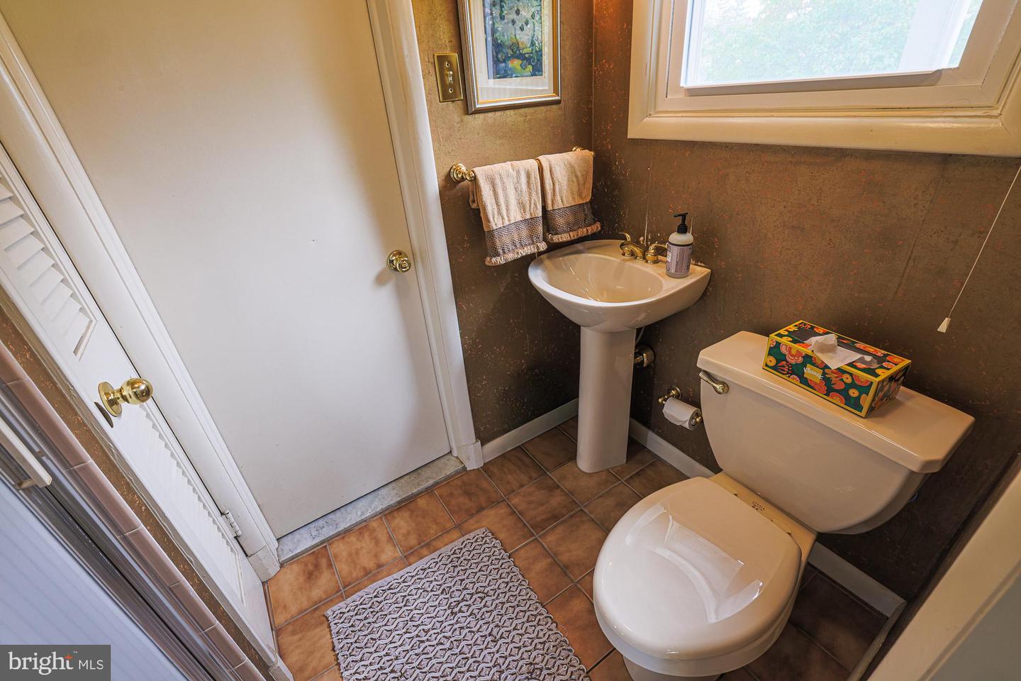 6300 Shelrick Dr Property Photo 33