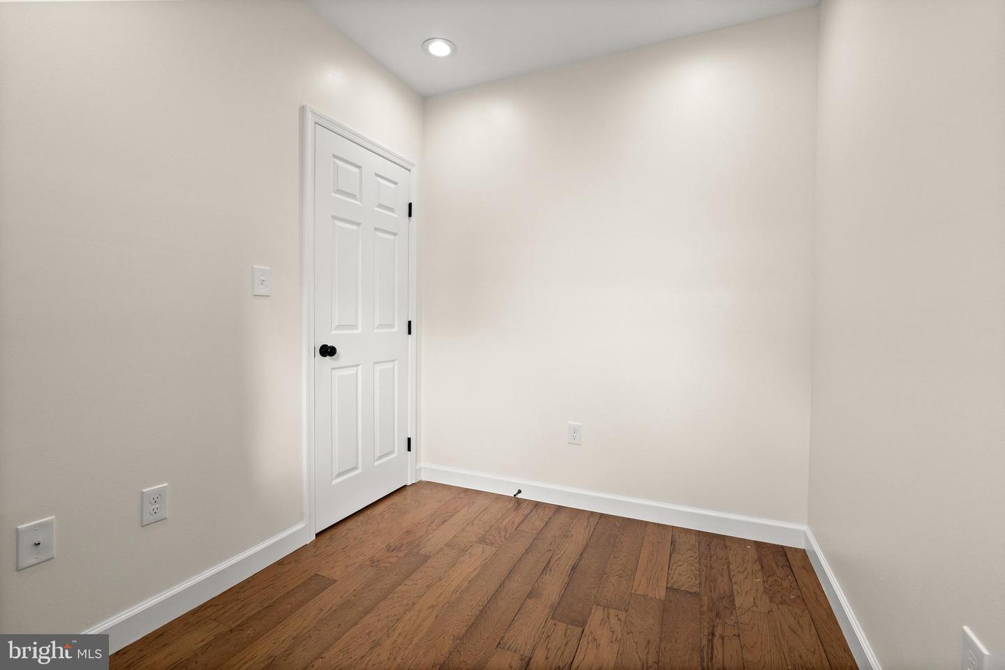 2815 W Cold Spring Ln W Property Photo 18