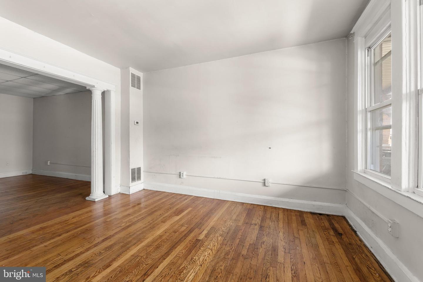 808 Ponca St Property Photo 5