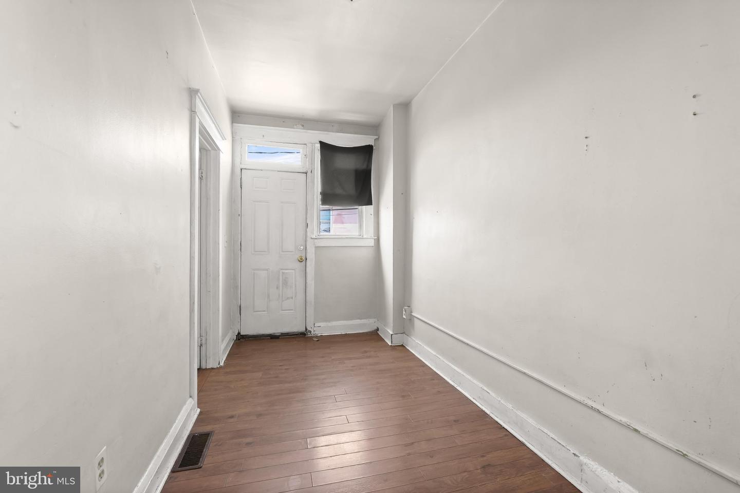 808 Ponca St Property Photo 13