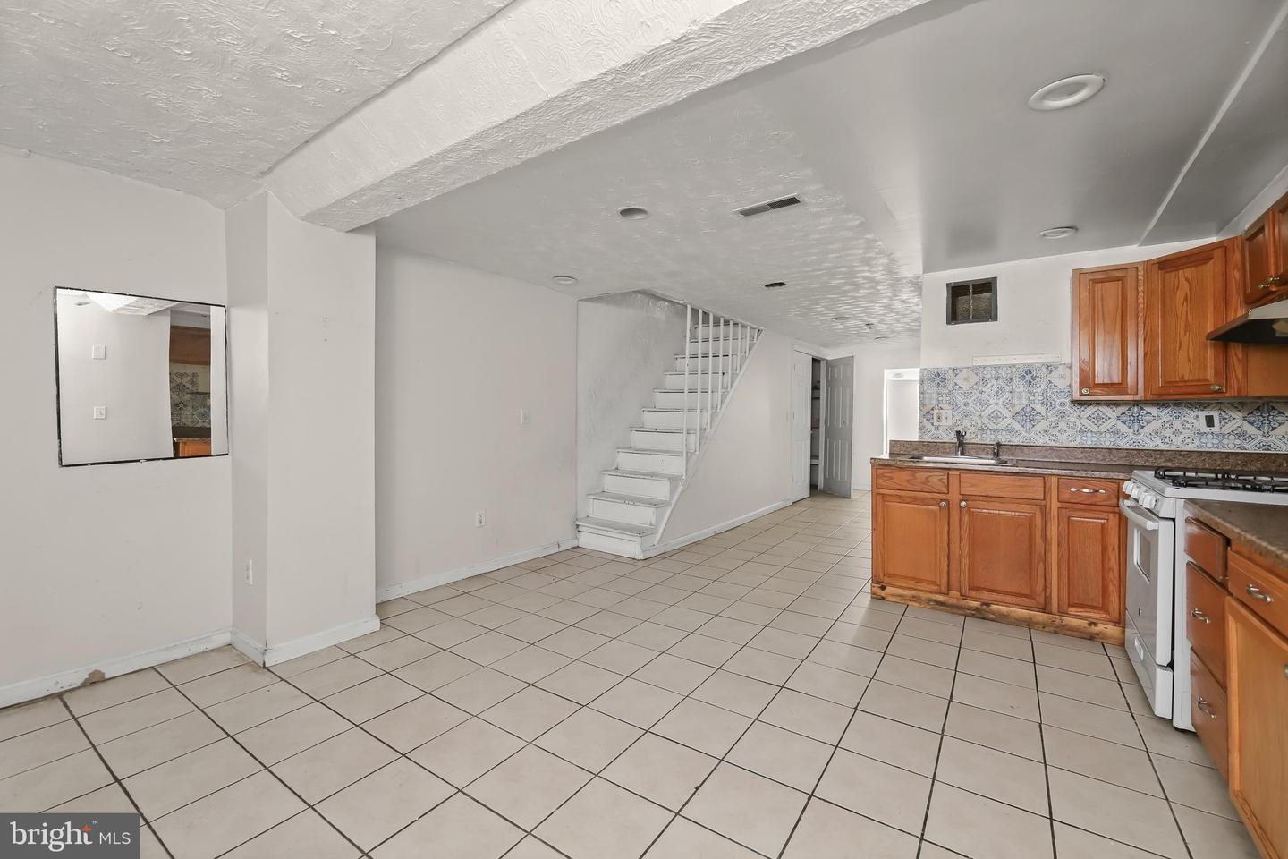 808 Ponca St Property Photo 26