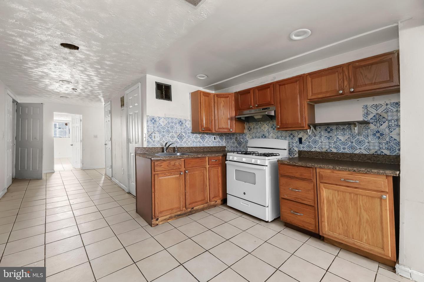 808 Ponca St Property Photo 27