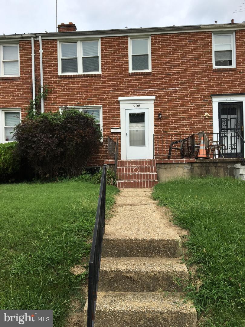 908 Evesham Ave Property Photo 1