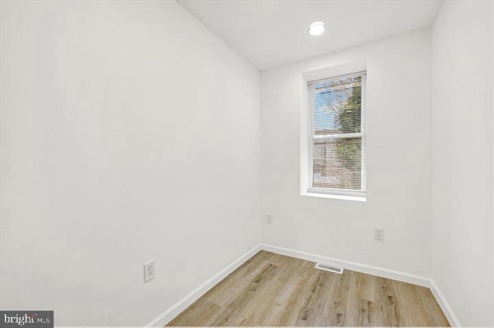 1604 Carswell St Property Photo 8
