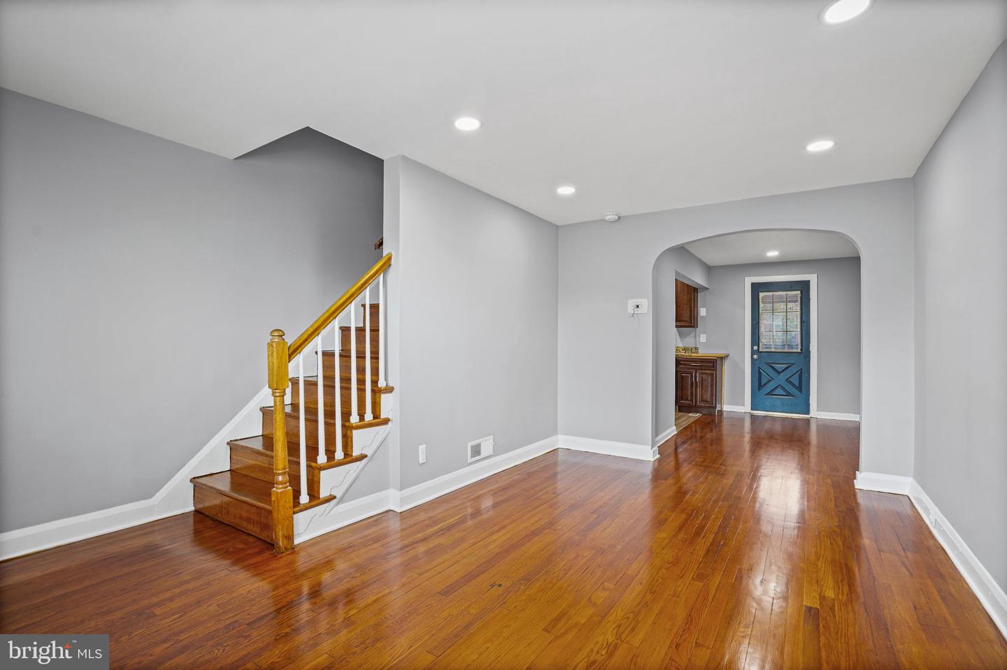 3838 Lyndale Ave Property Photo 4