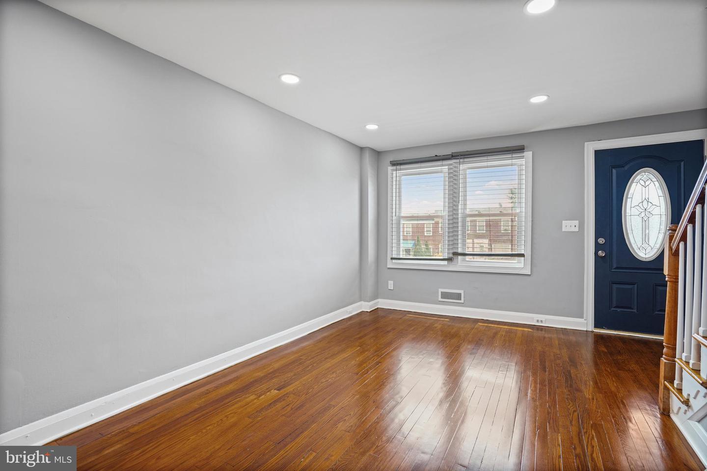3838 Lyndale Ave Property Photo 7