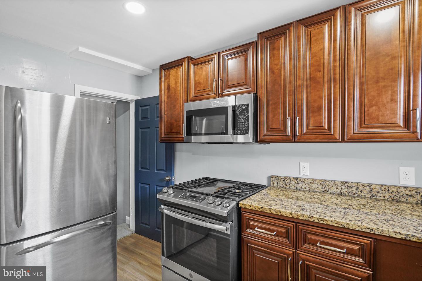 3838 Lyndale Ave Property Photo 15