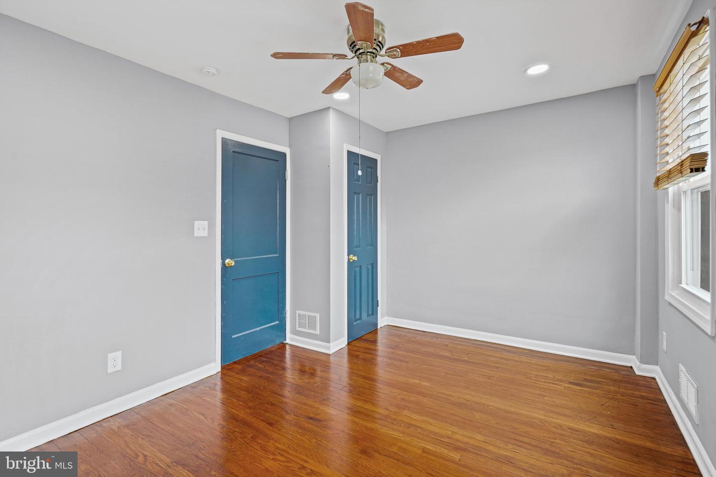 3838 Lyndale Ave Property Photo 17