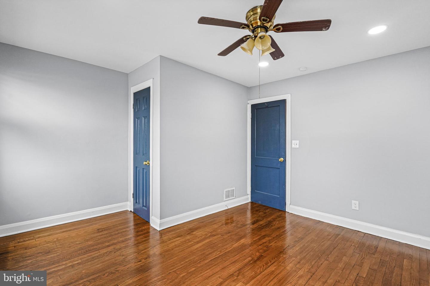 3838 Lyndale Ave Property Photo 21