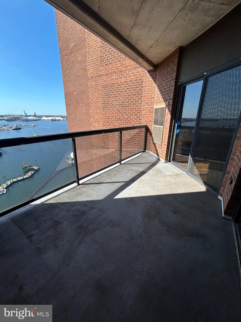 2515 Boston St #907 Property Photo 9