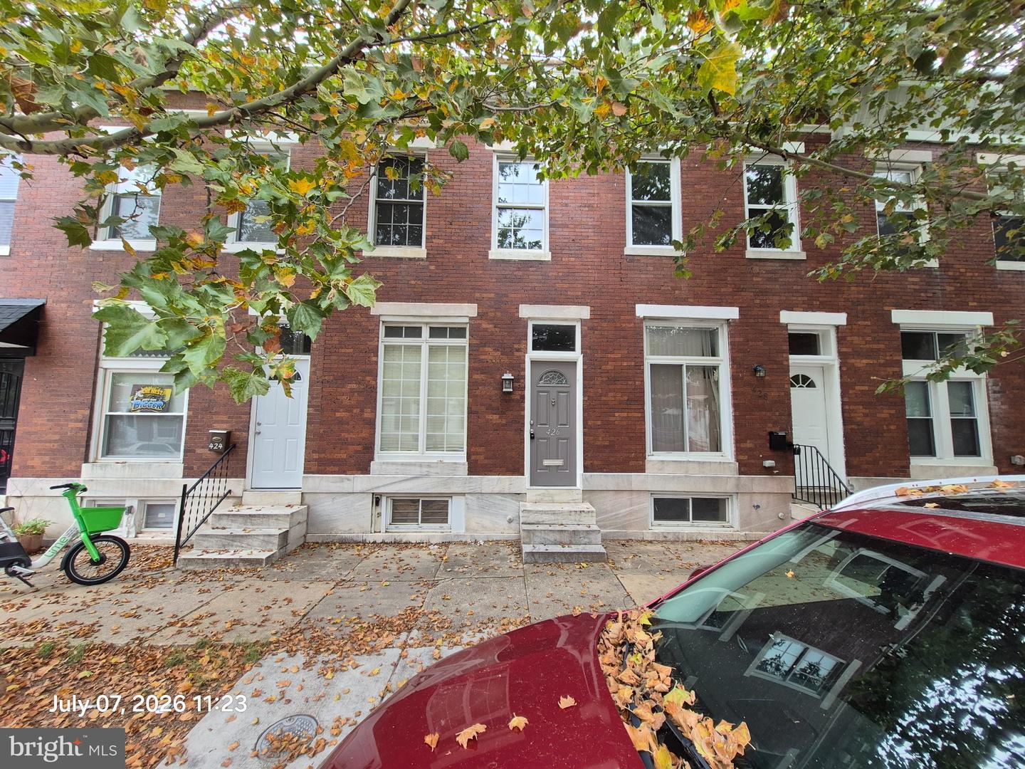 426 N Linwood Ave Property Photo 1