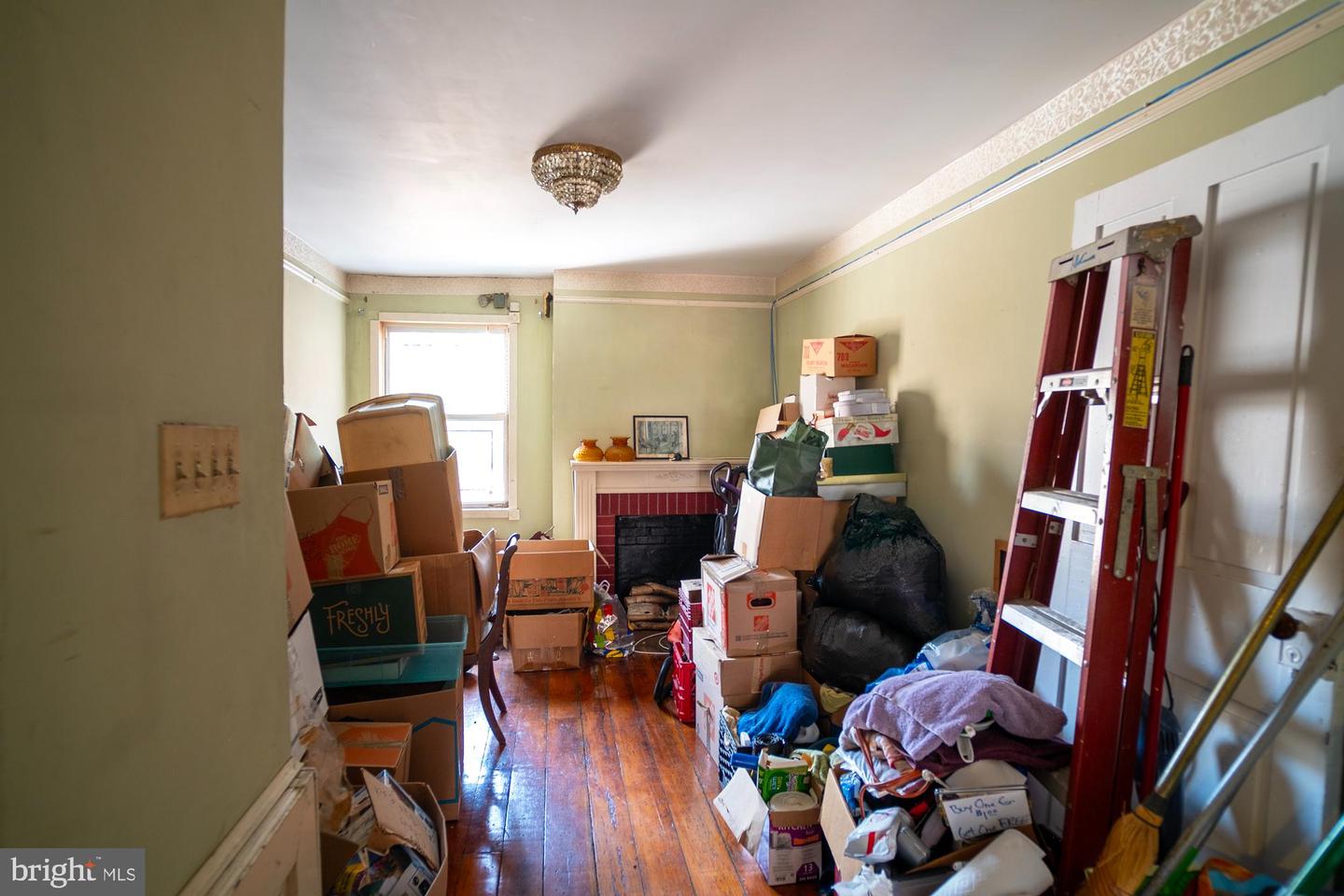 869 N Howard St Property Photo 26