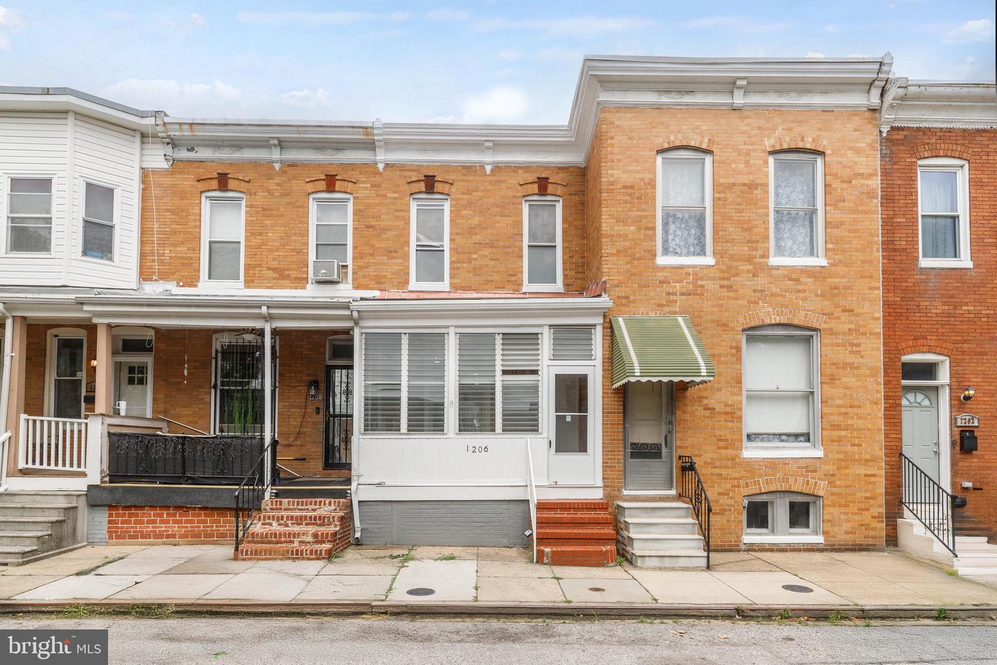 1206 Cleveland St Property Photo 2
