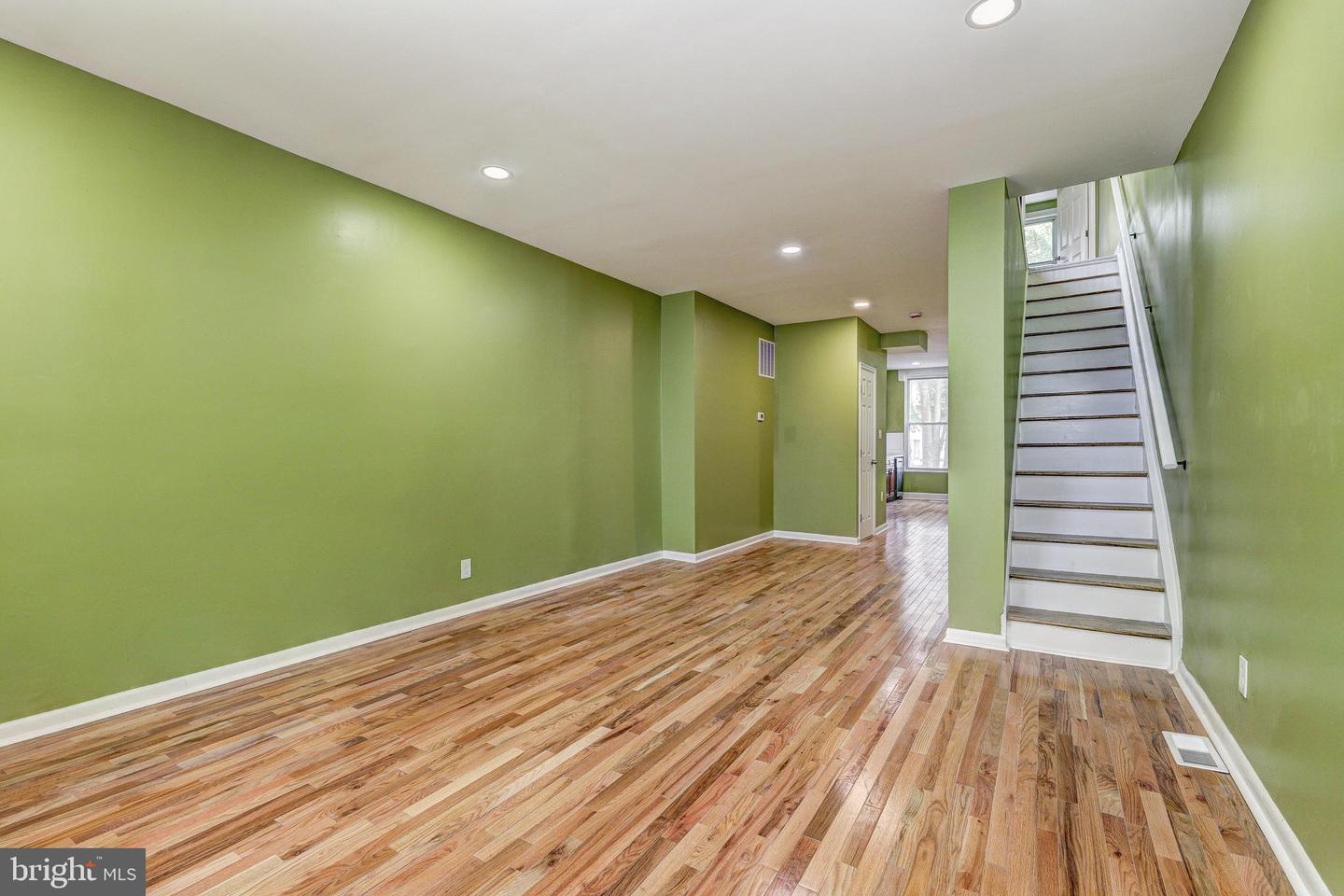 1206 Cleveland St Property Photo 5