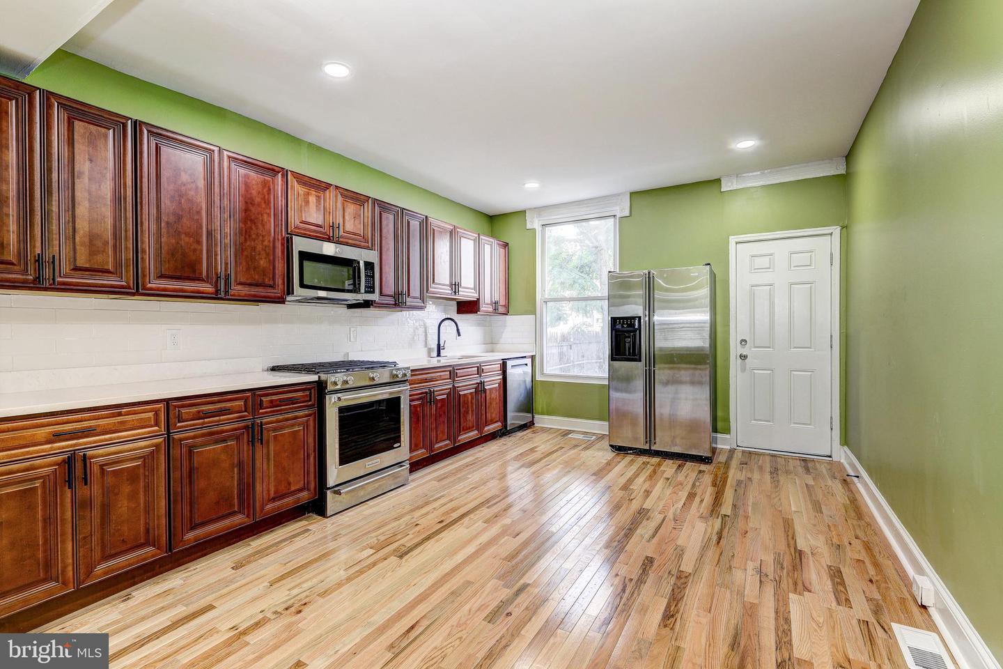 1206 Cleveland St Property Photo 9