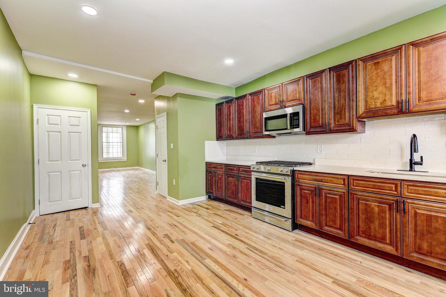 1206 Cleveland St Property Photo 12