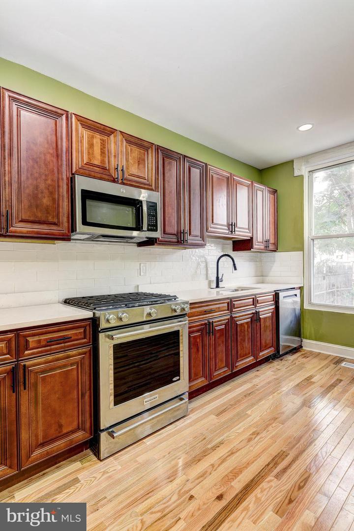 1206 Cleveland St Property Photo 13
