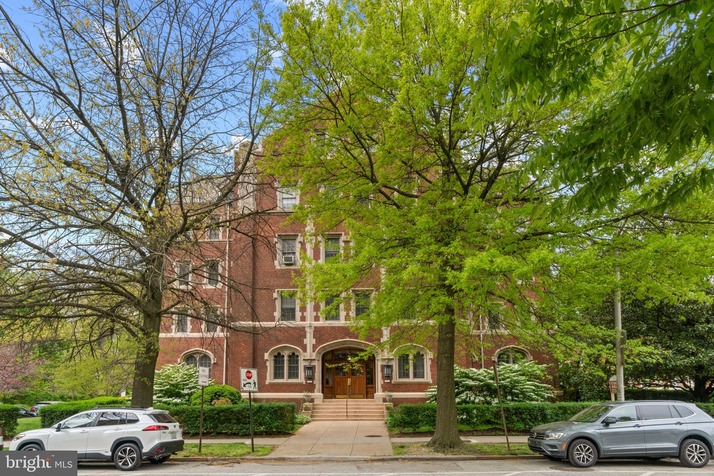 501 W UNIVERSITY PKWY #B1 Property Photo 1
