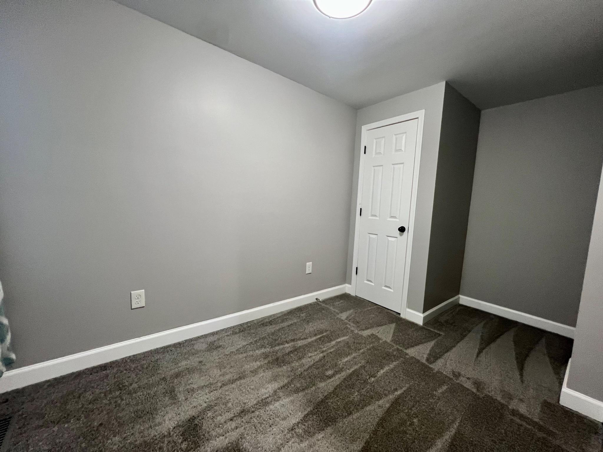 1502 E Hoffman St Property Photo 15