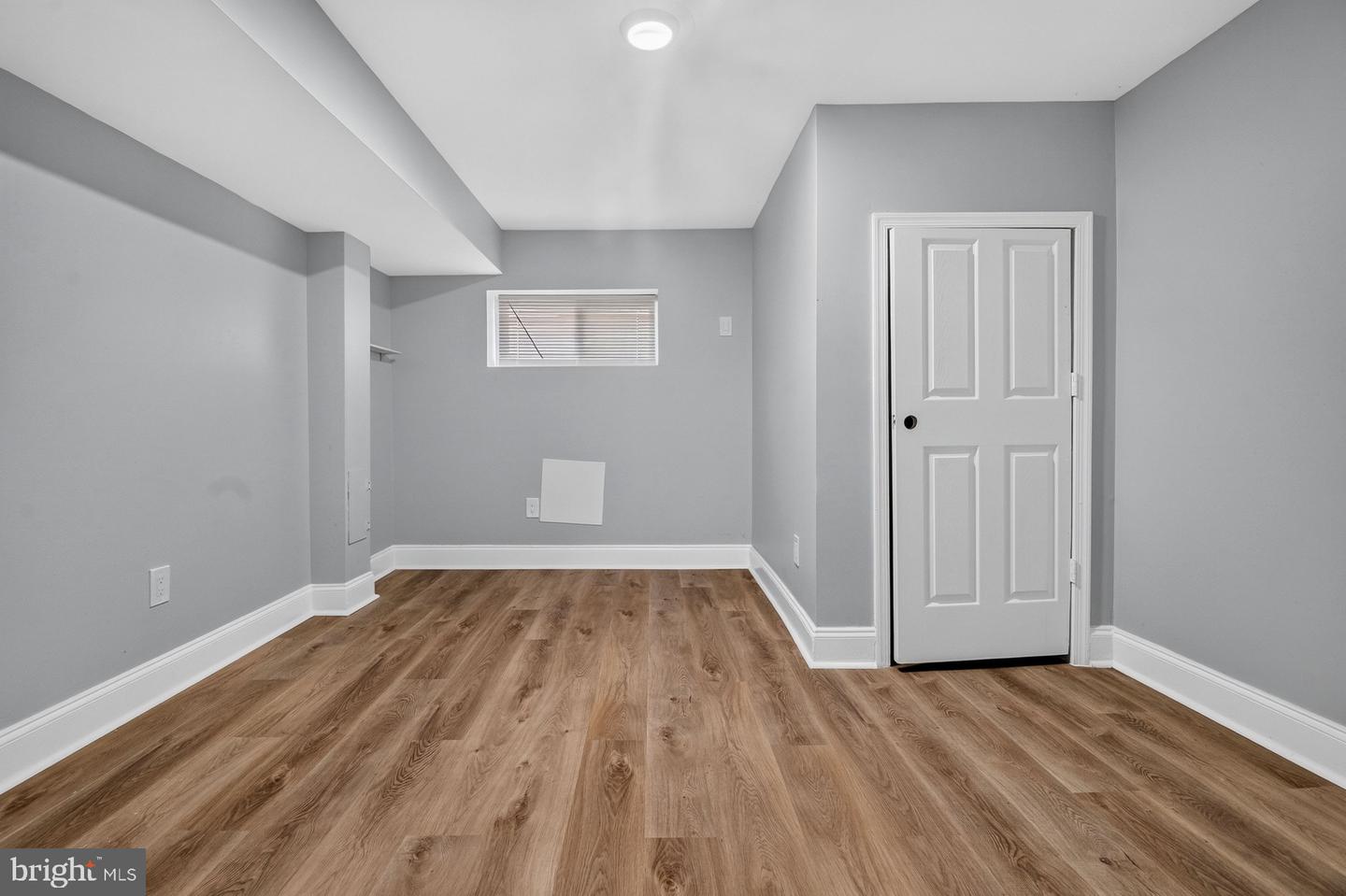 835 N Montford Ave Property Photo 22