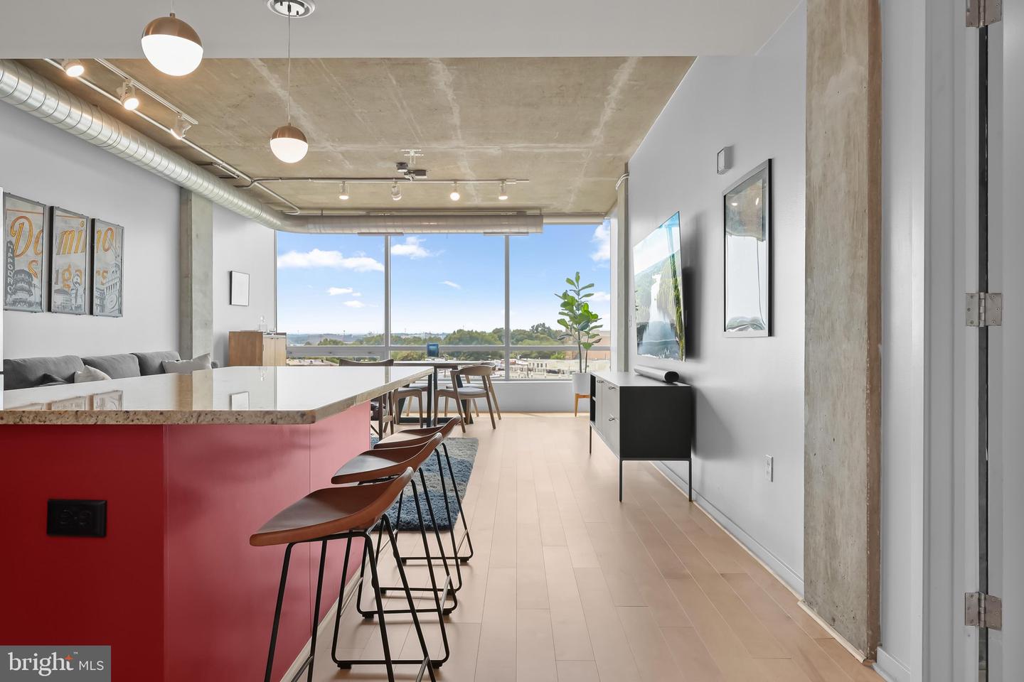 1200 Steuart St #625 Property Photo 5