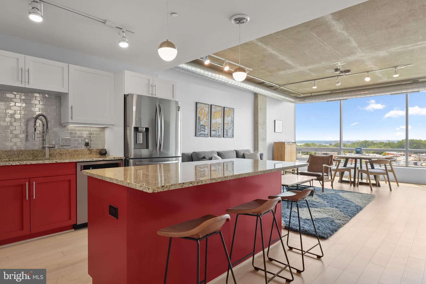 1200 Steuart St #625 Property Photo 6
