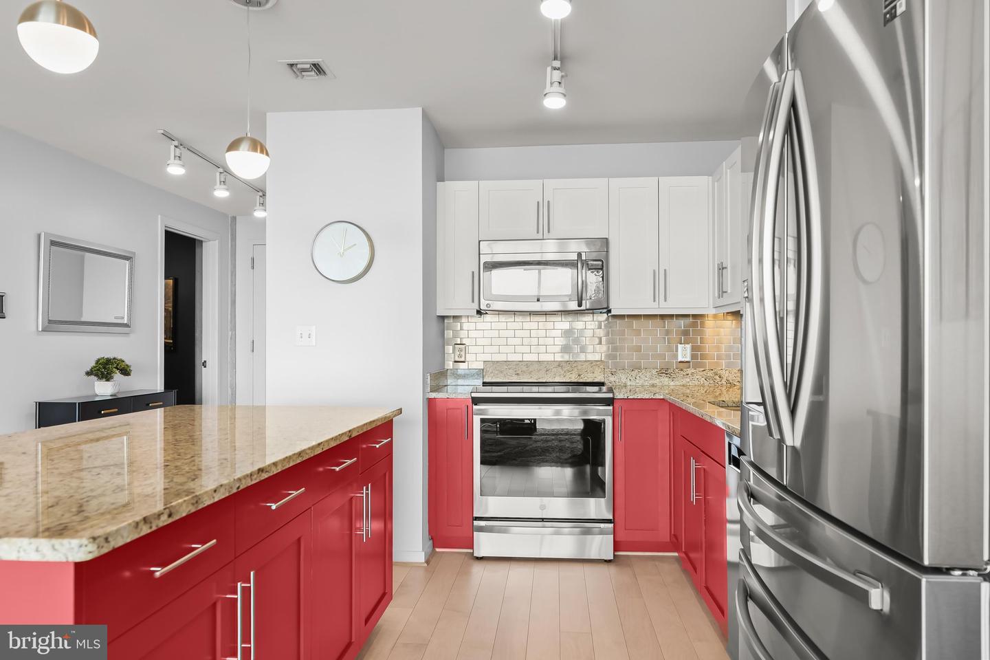 1200 Steuart St #625 Property Photo 10