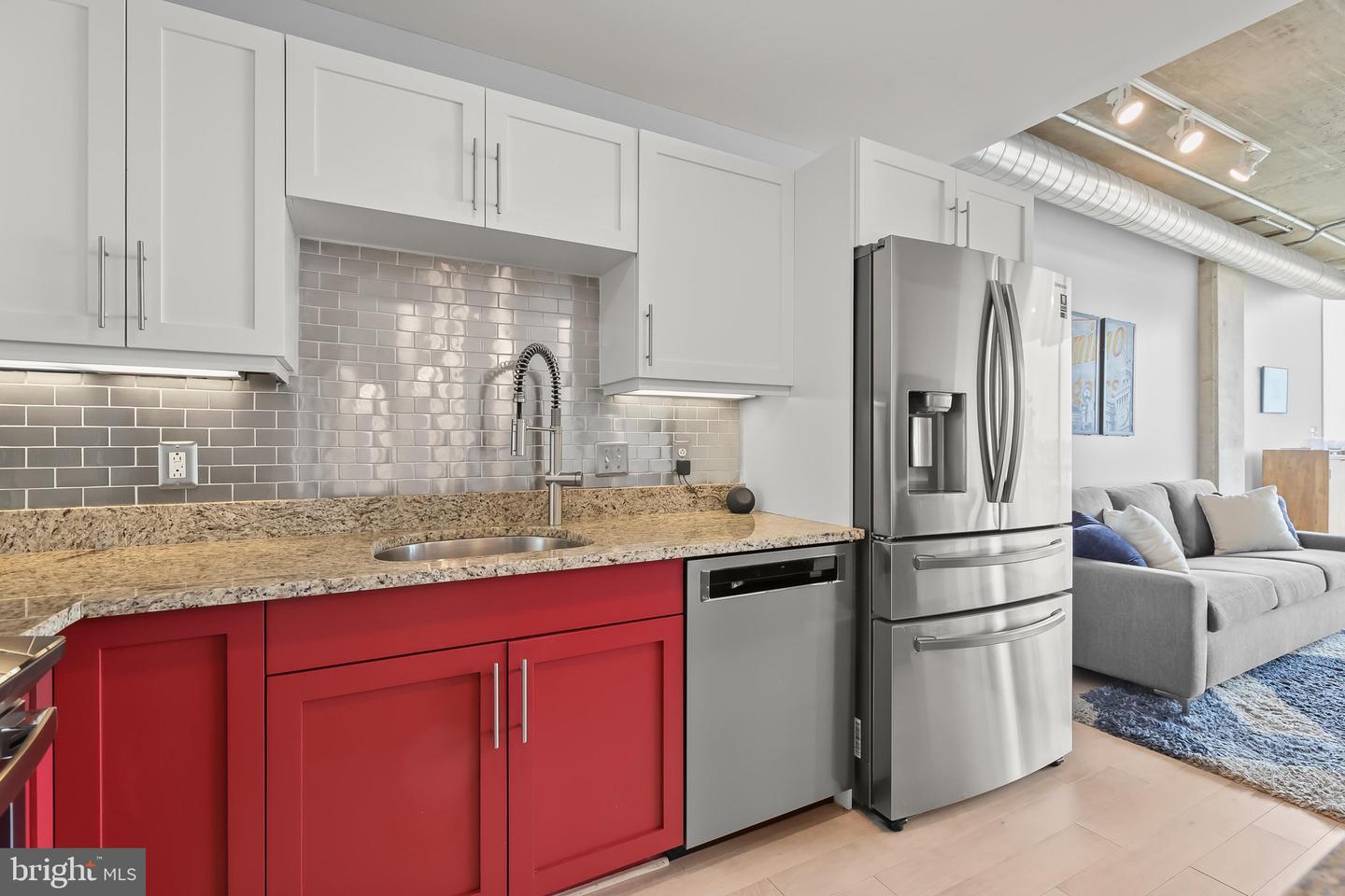 1200 Steuart St #625 Property Photo 12
