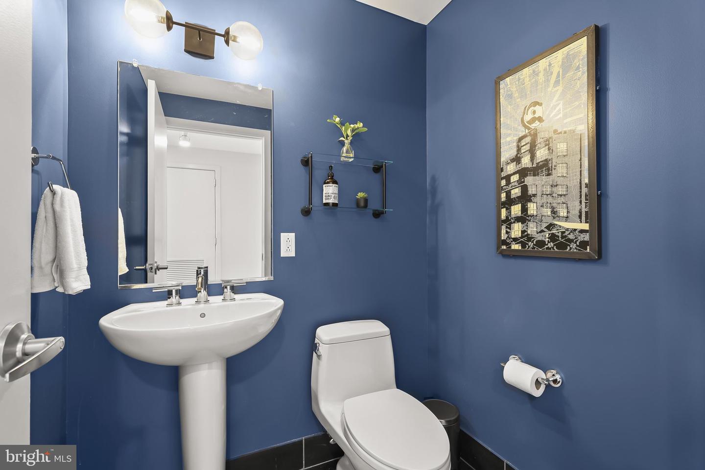 1200 Steuart St #625 Property Photo 23