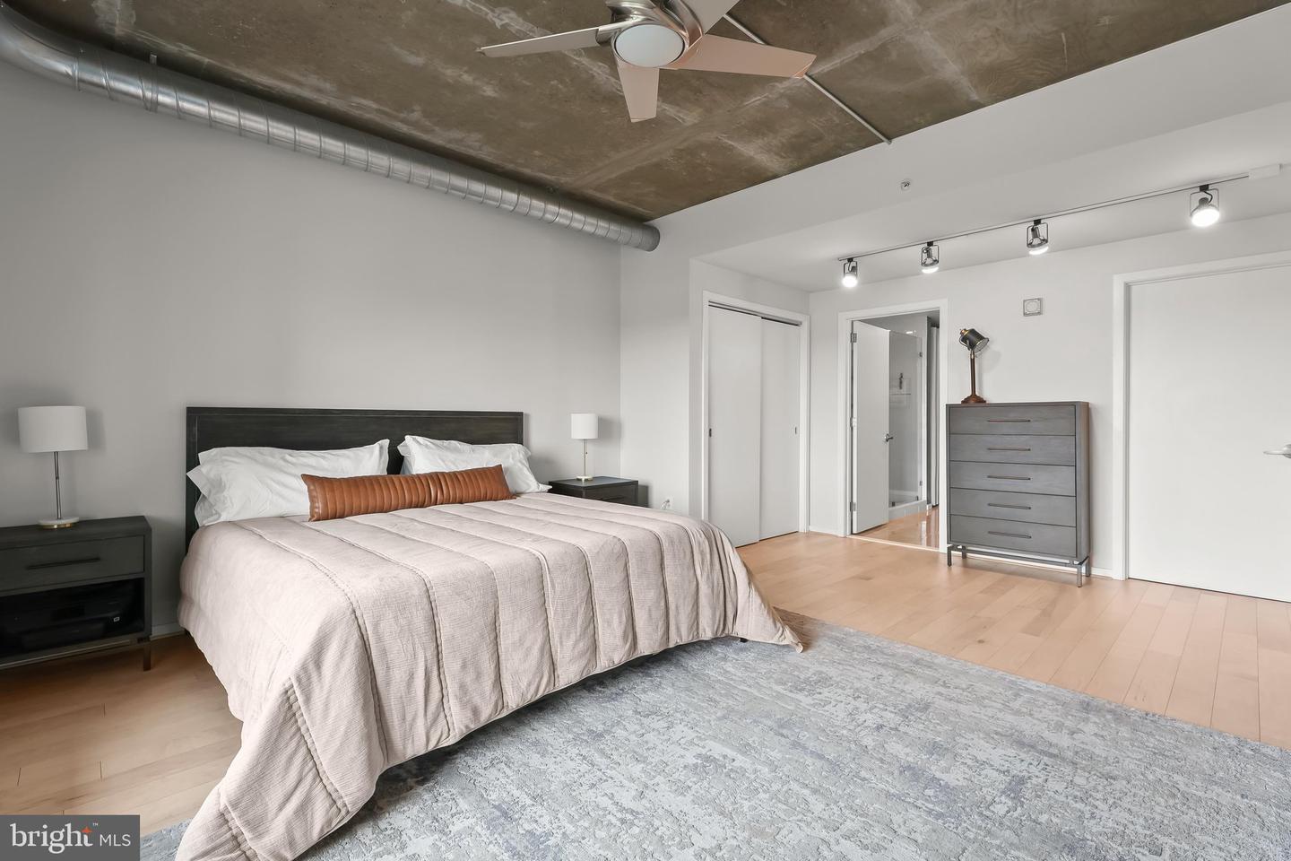 1200 Steuart St #625 Property Photo 26