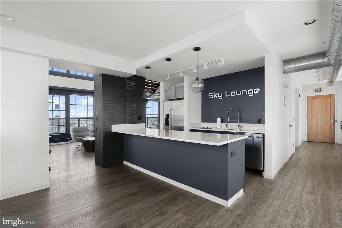 1200 Steuart St #625 Property Photo 53