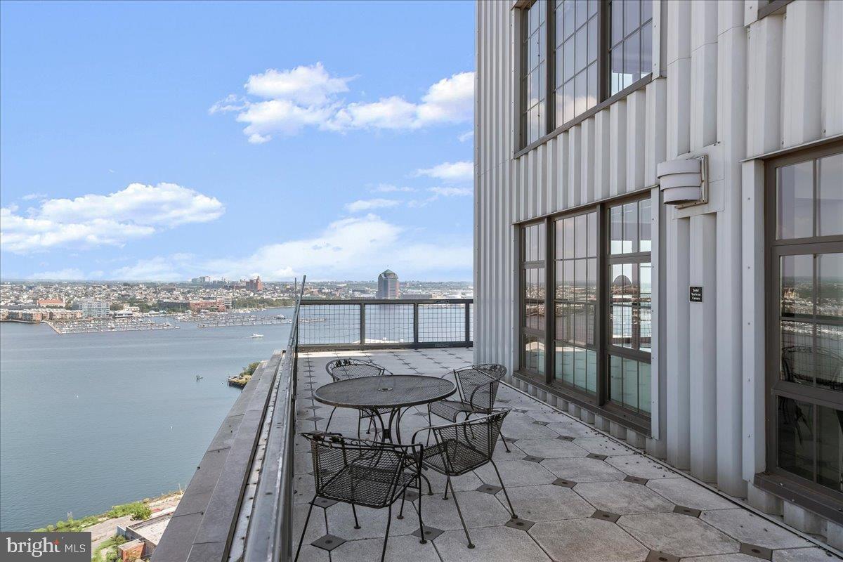 1200 Steuart St #625 Property Photo 66