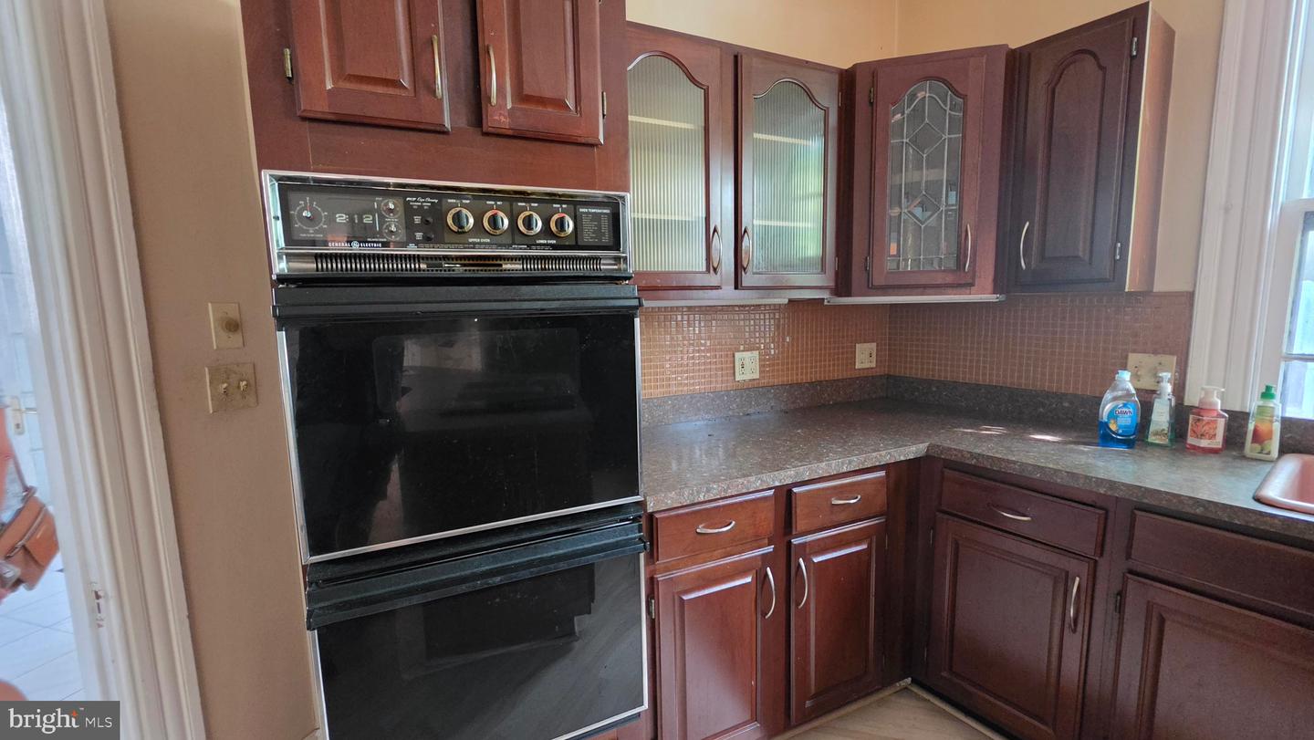 845 Park Ave Property Photo 14