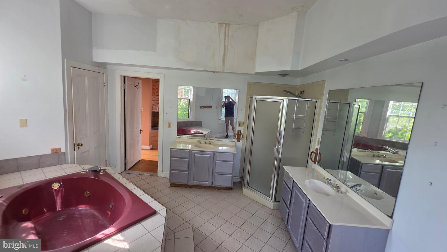 845 Park Ave Property Photo 29