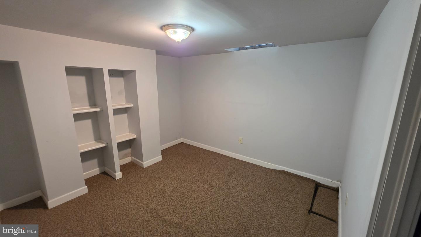 845 Park Ave Property Photo 56