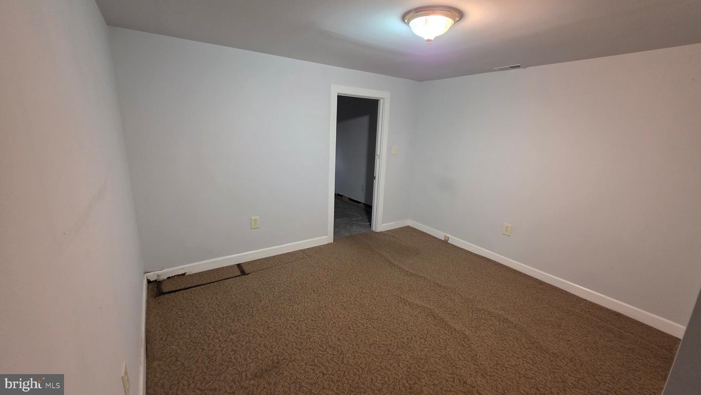 845 Park Ave Property Photo 57