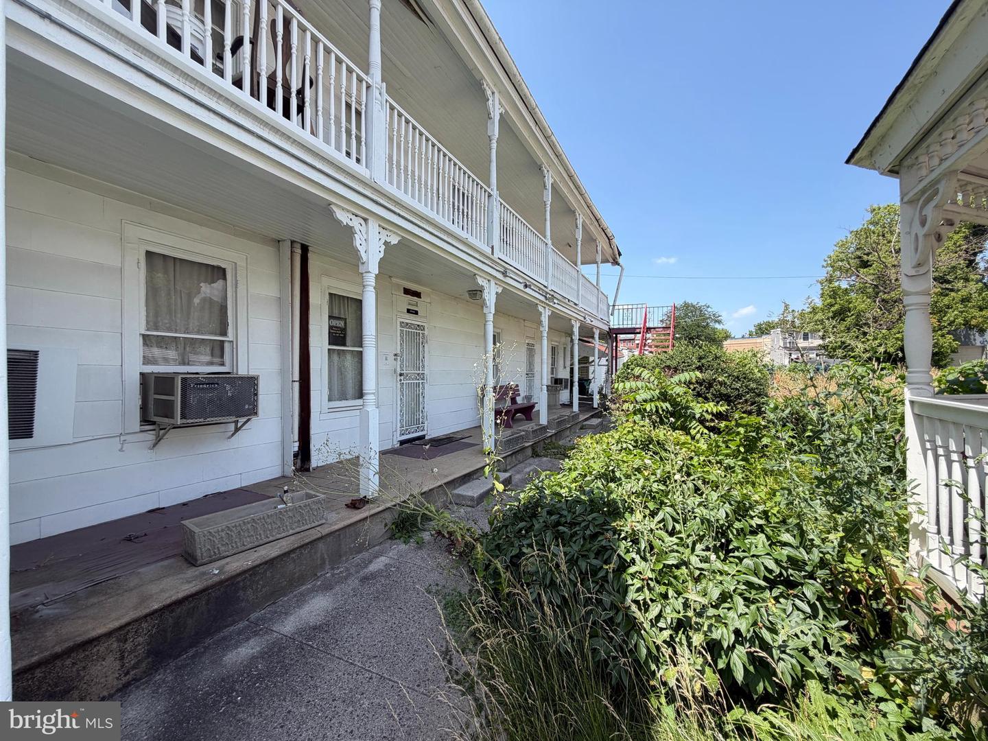 3512 Frederick Ave Property Photo 8