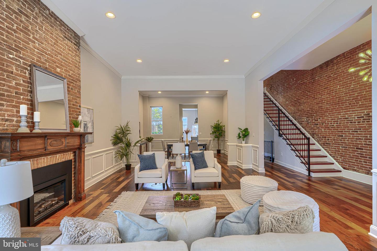 2506 Madison Ave Property Photo 4