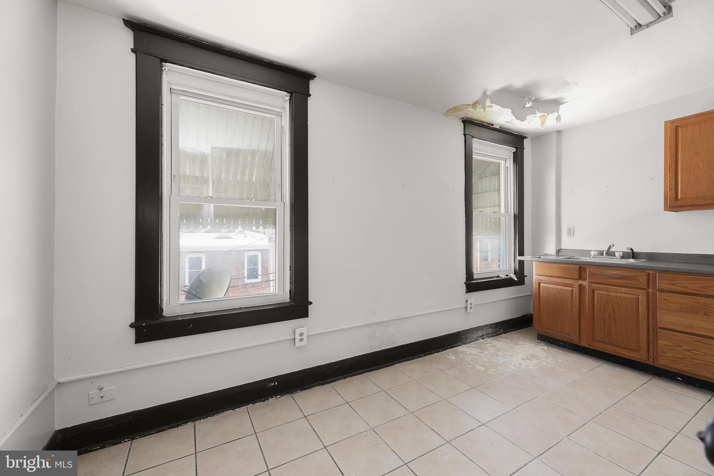 808 Ponca St Property Photo 17