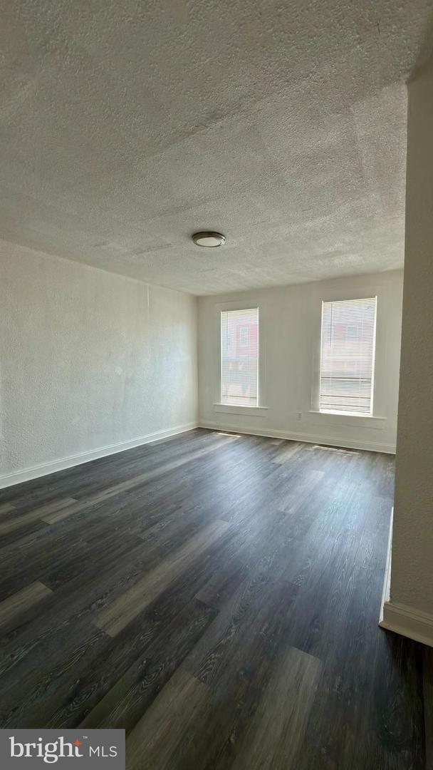 2124 Hollins St Property Photo 5