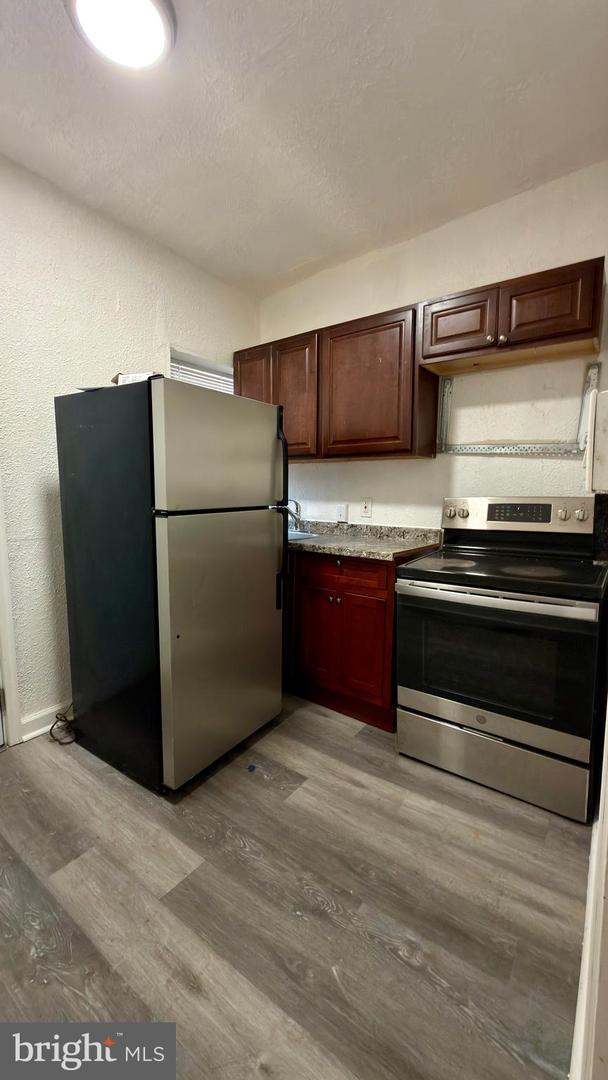 2124 Hollins St Property Photo 12