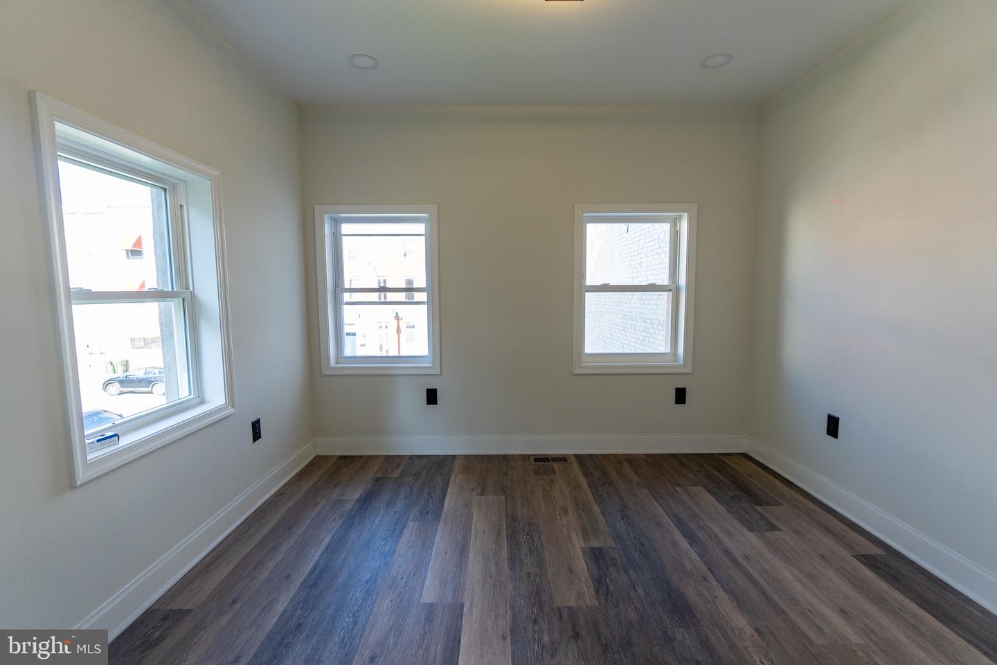 302 Gilmor St Property Photo 18