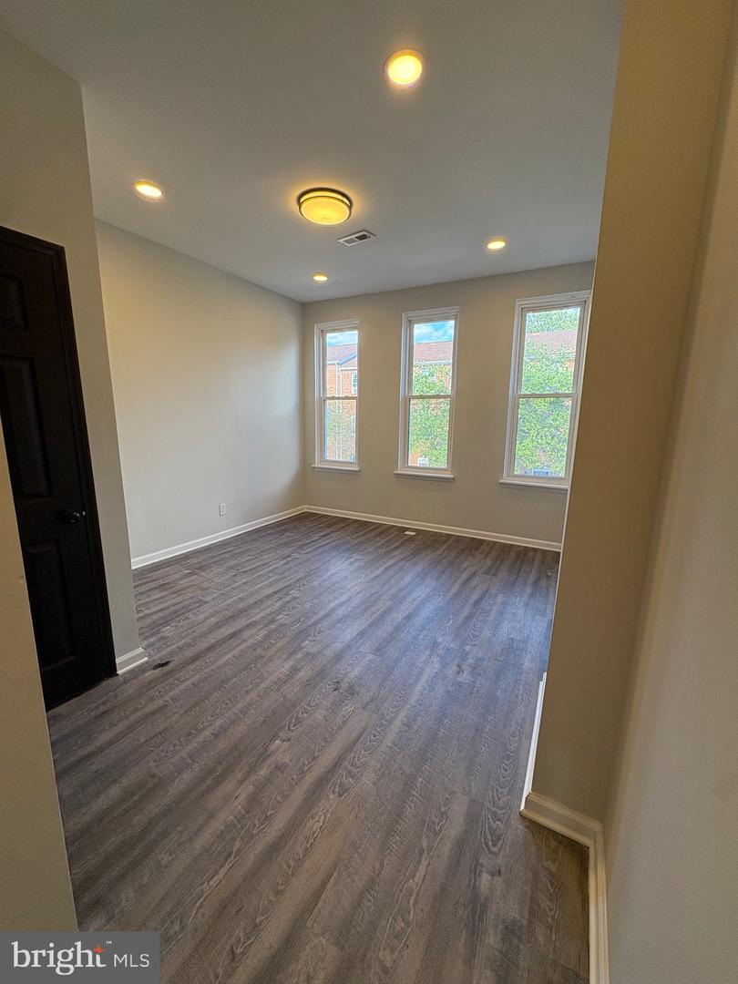 1402 Aisquith St Property Photo 6