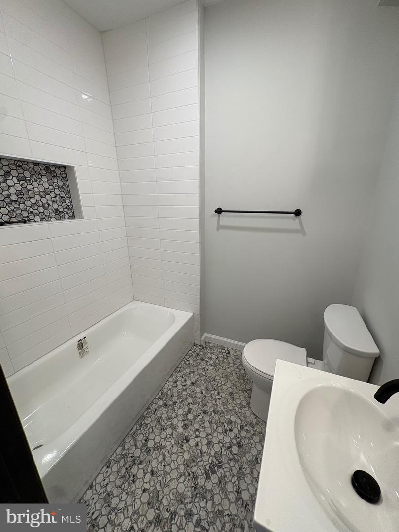 1402 Aisquith St Property Photo 11