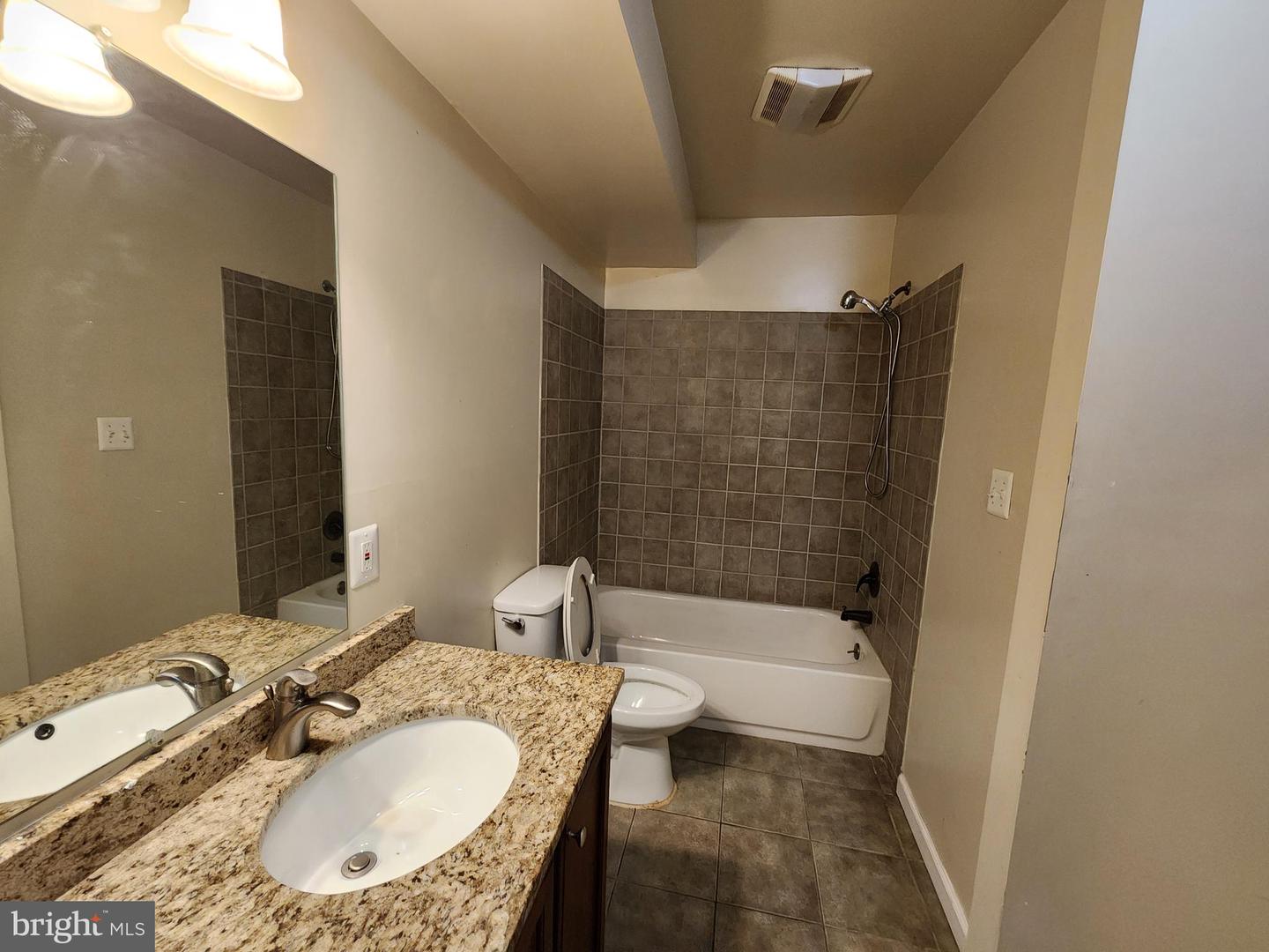 506 N Chester St Property Photo 37