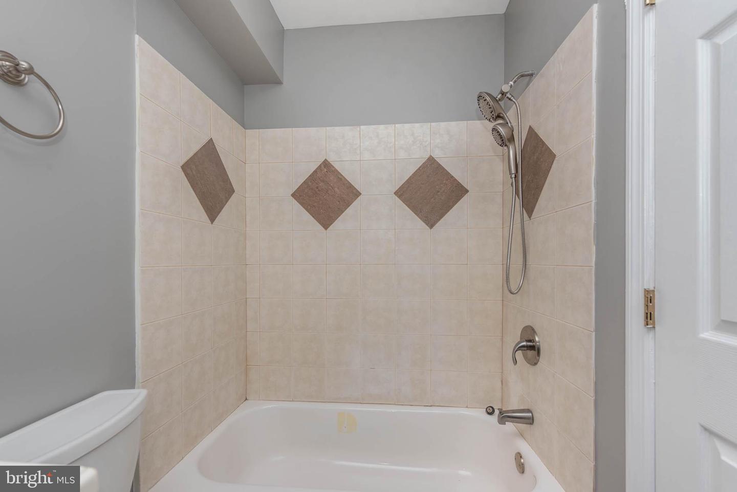 1013 Bennett Pl Property Photo 15
