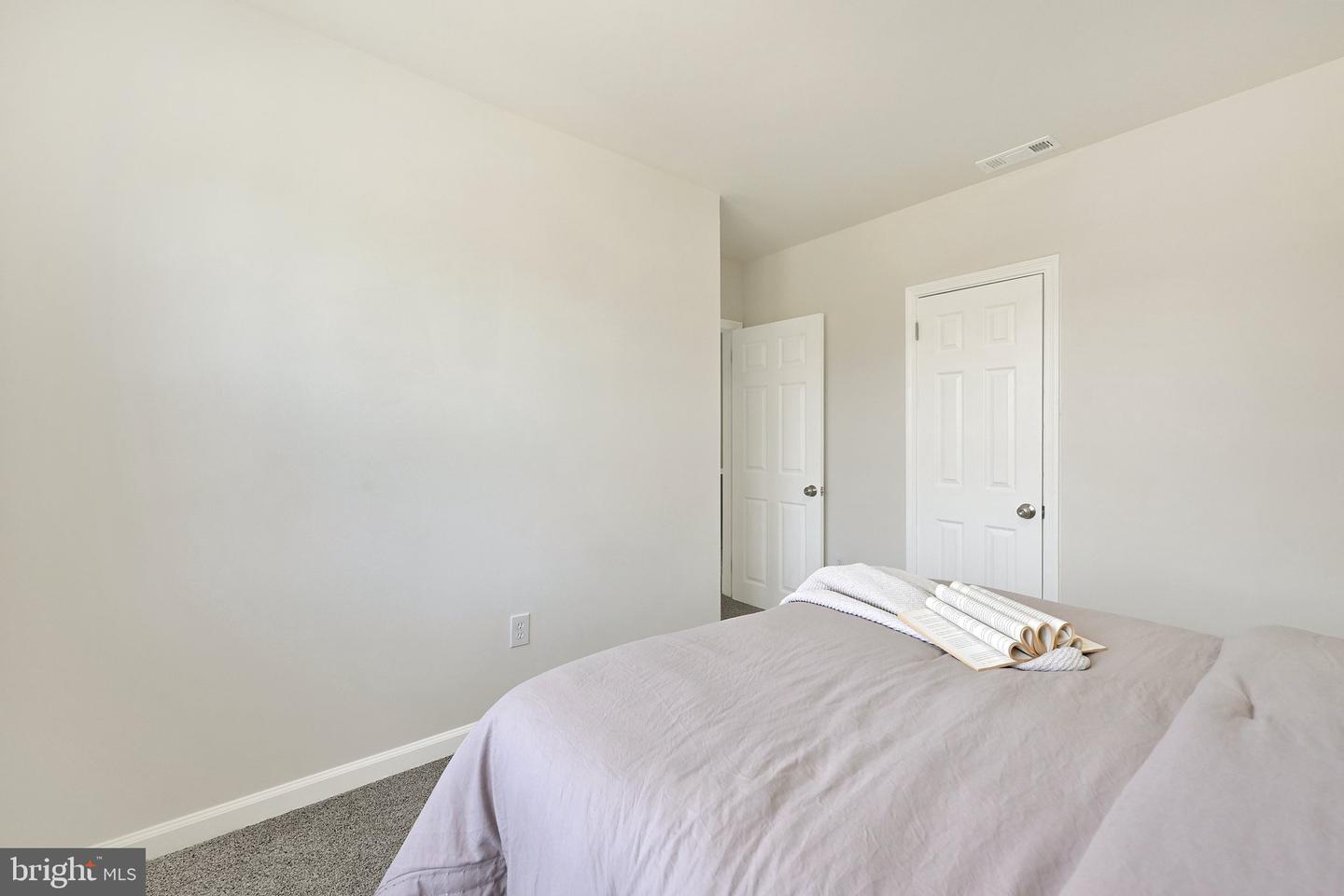 5829 The Alameda Property Photo 15